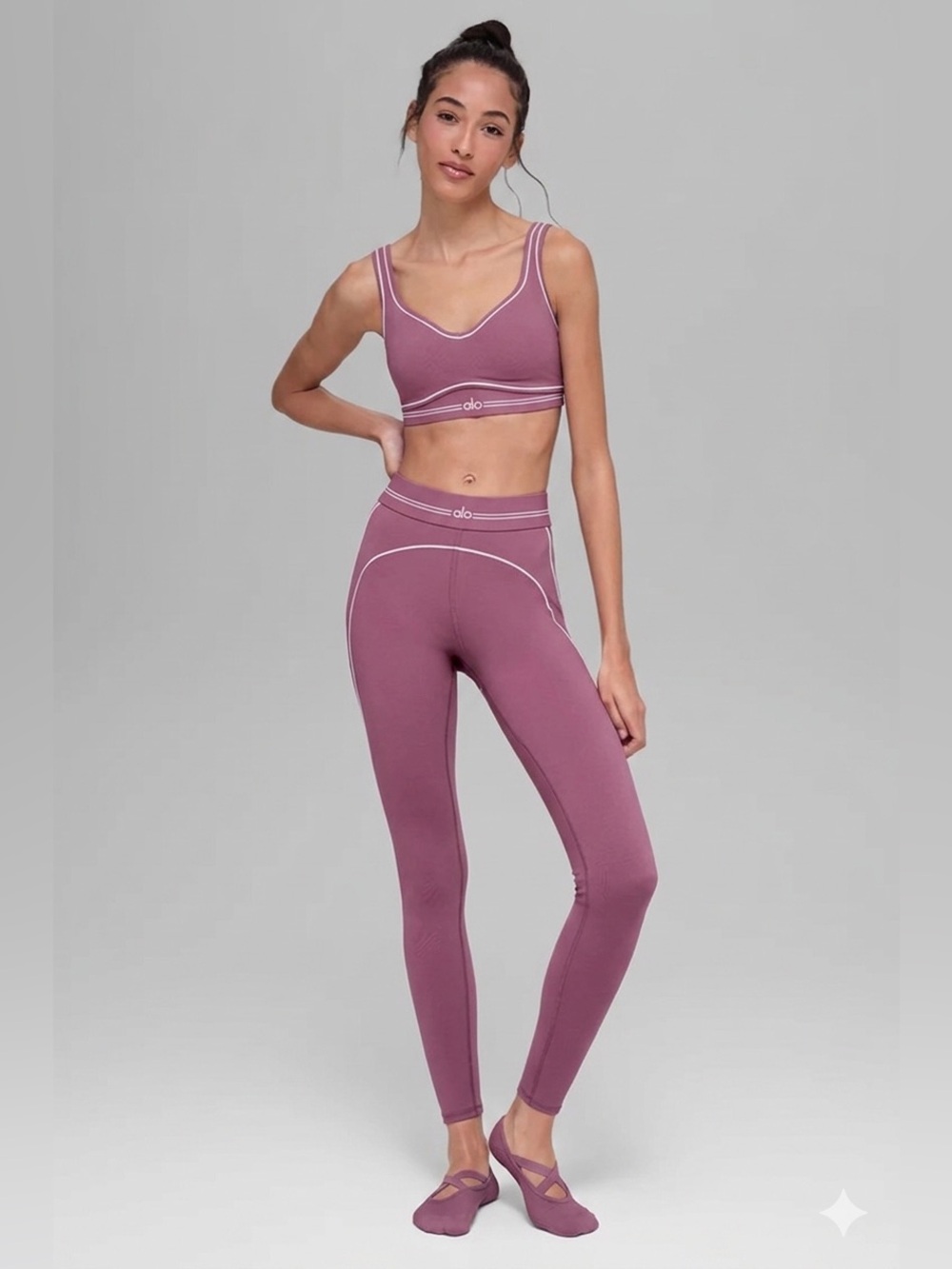 Pink Alo Yoga sportswear set - Sports Bra Leggings Size L